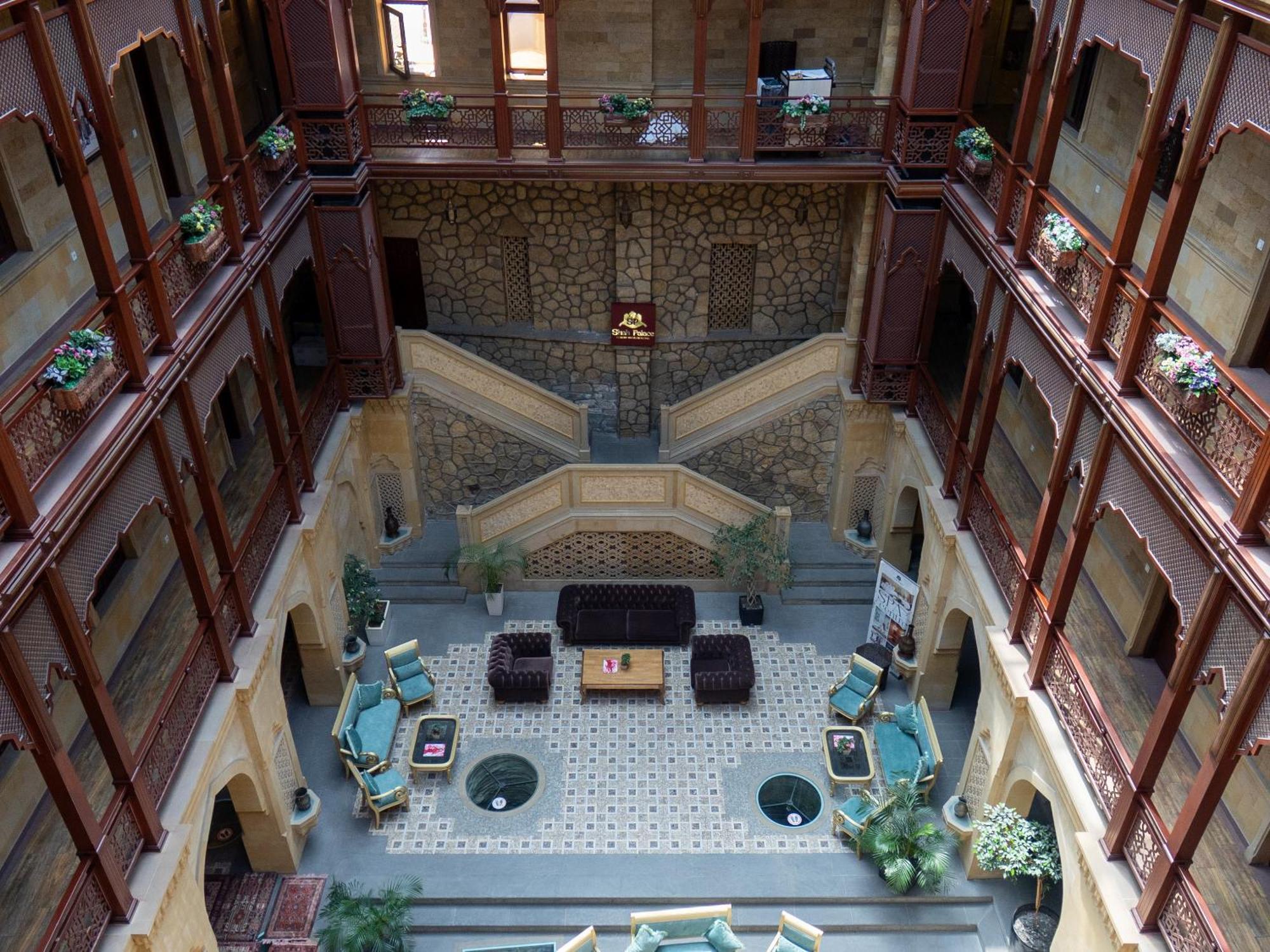 Shah Palace Luxury Museum 4*