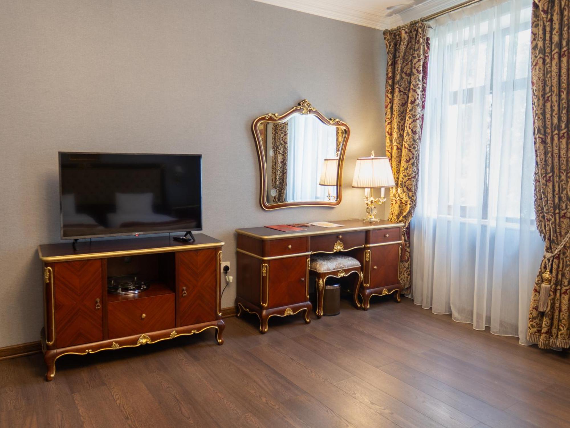 Shah Palace Luxury Museum 4* Баку