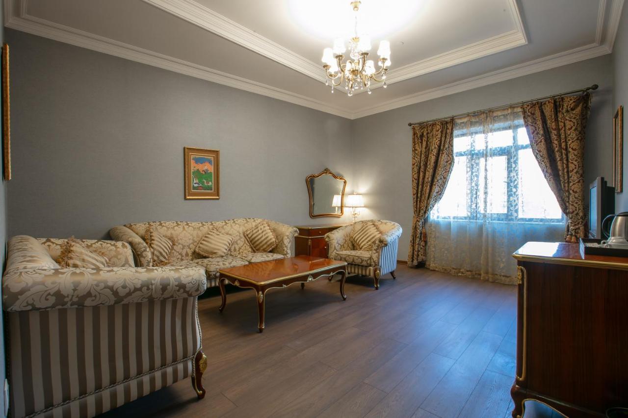 شاه بالاس فندق 4*
