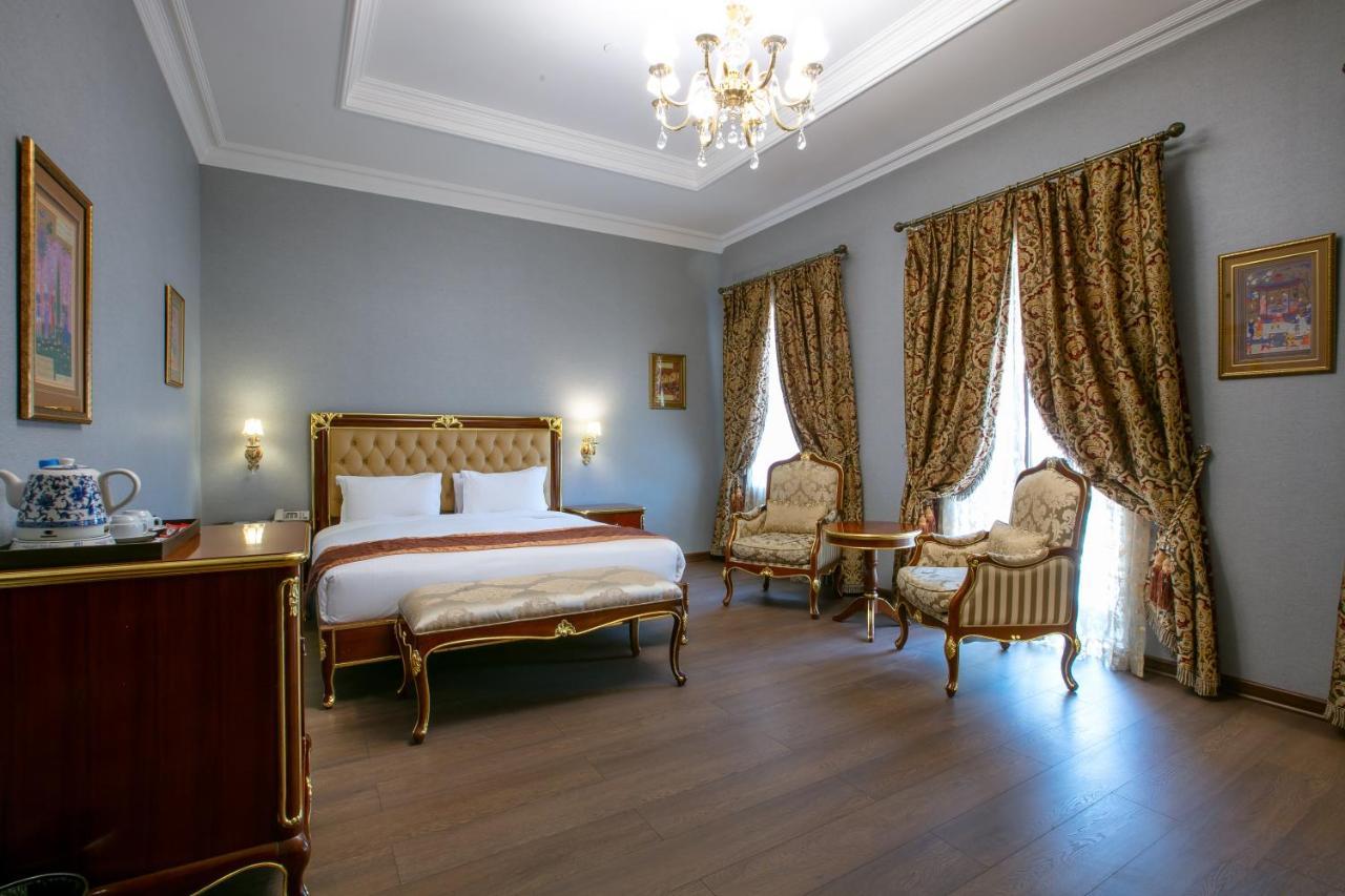 شاه بالاس 4*